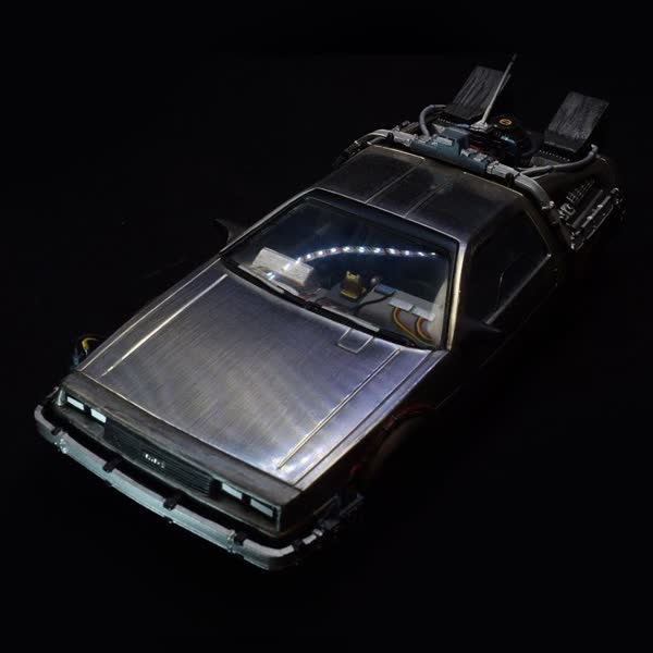 Delorean Time Machine Polar Lights Modelkit by Pablo Models