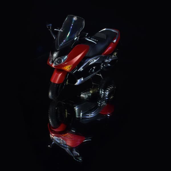 T-Max Red Tamiya Modelkit by Pablo Models 2016